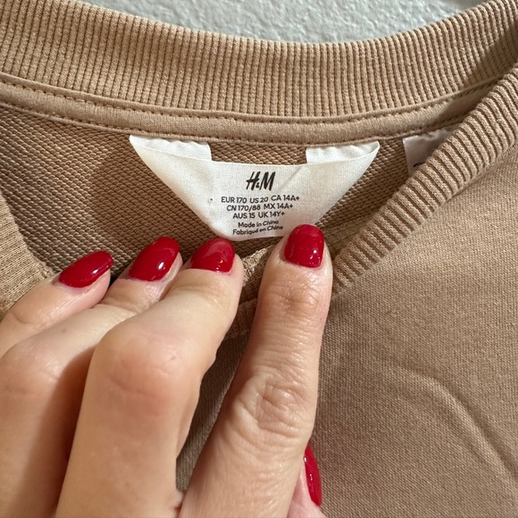 H&M Mickey Mouse sweater - Picture 2 of 3